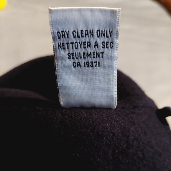 Anne Klein size 10, black wool/angora skirt. 22 inches long. - Picture 4 of 4